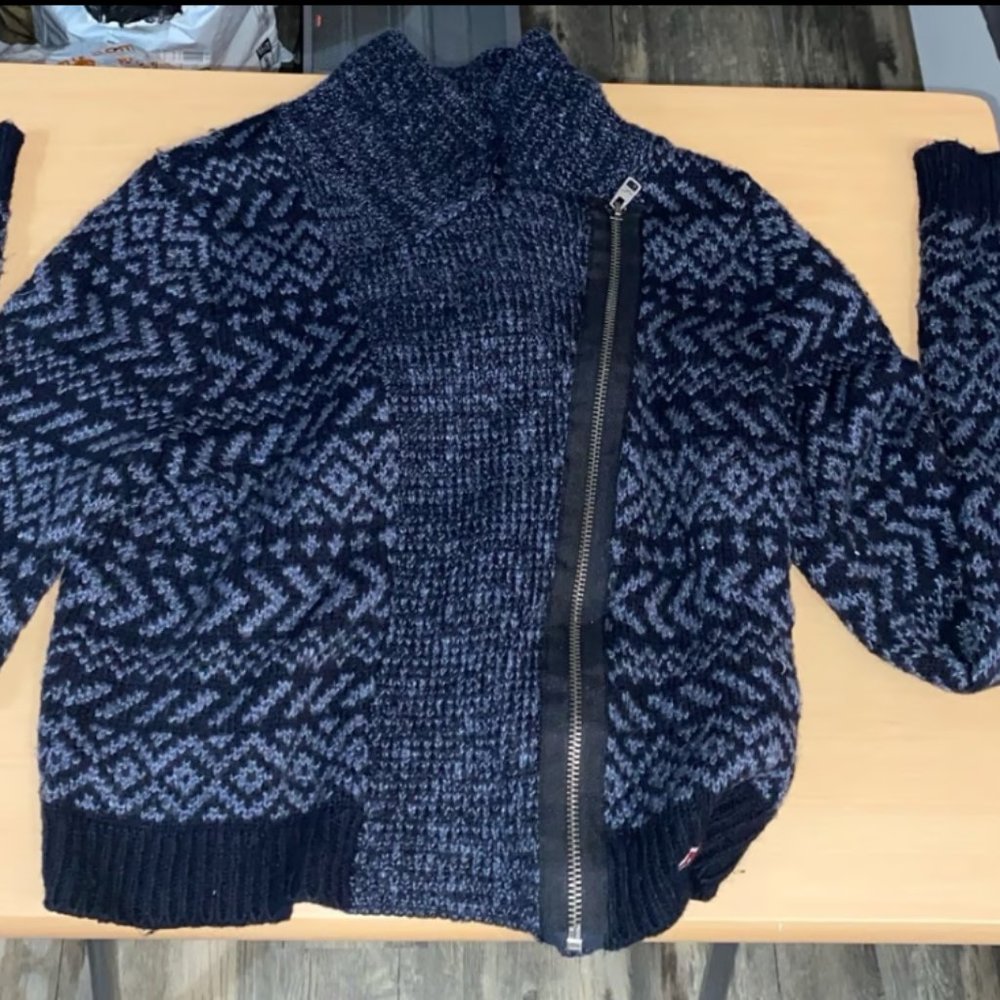 Navy blue and light blue zip up sweater, women's size xs, knit sweater